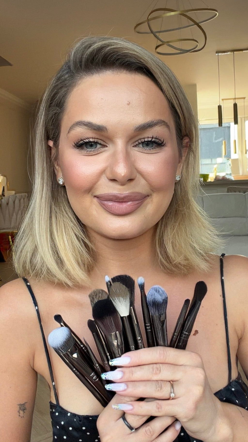 LIMITED PRO SET – 16 makeup brushes